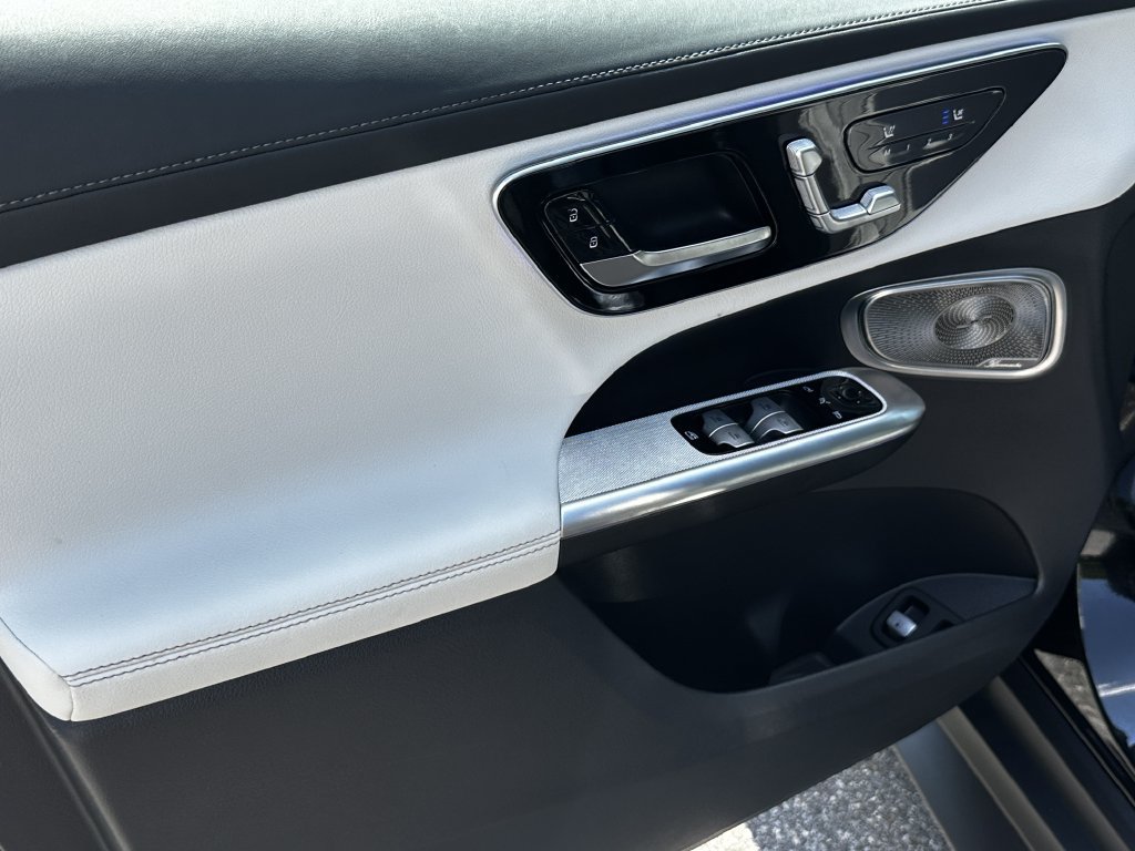 Certified 2025 Mercedes-Benz GLC 350e 4MATIC image 11