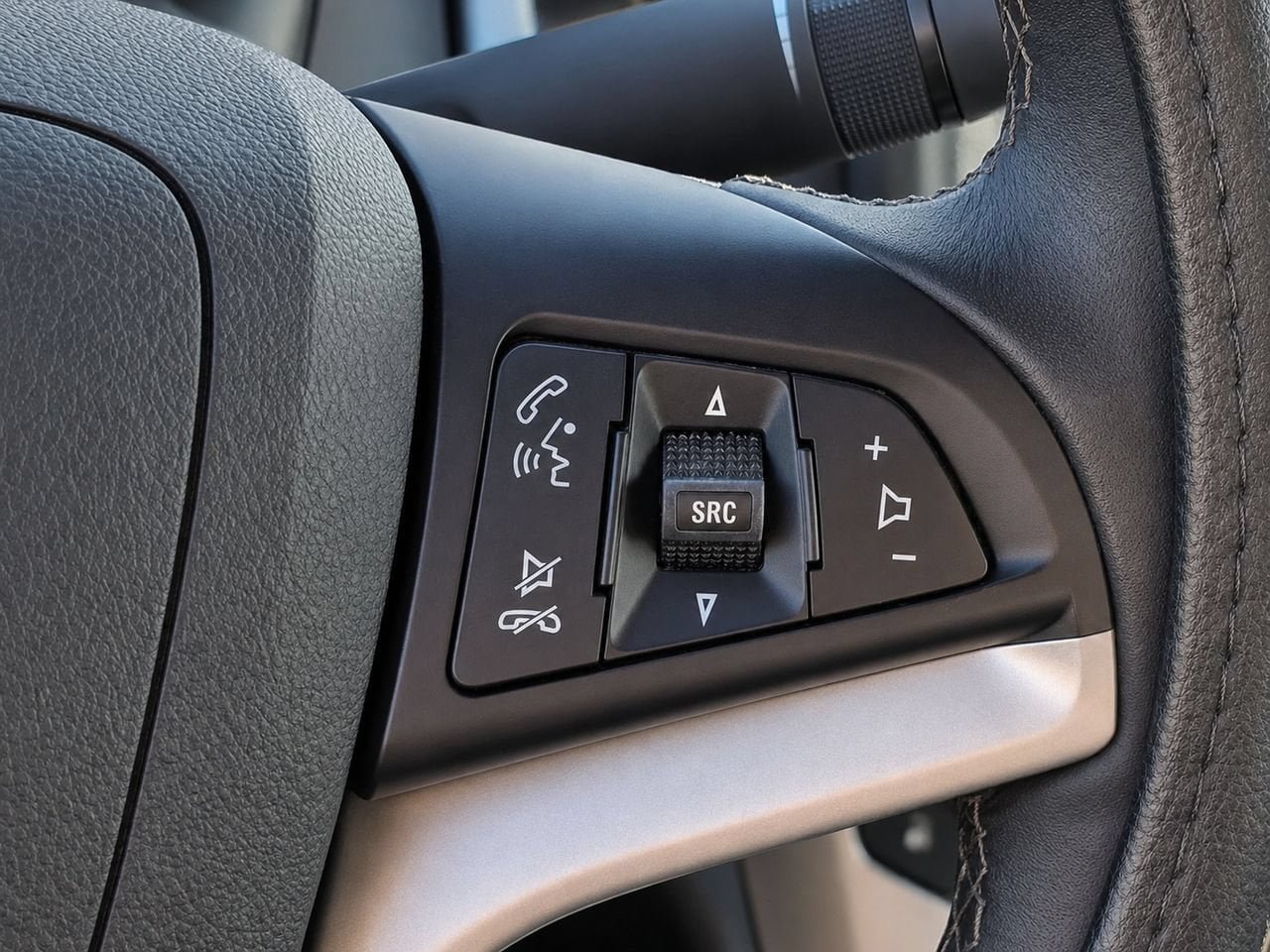 Certified 2019 Chevrolet Sonic LT w/ Convenience Package FWD image 24