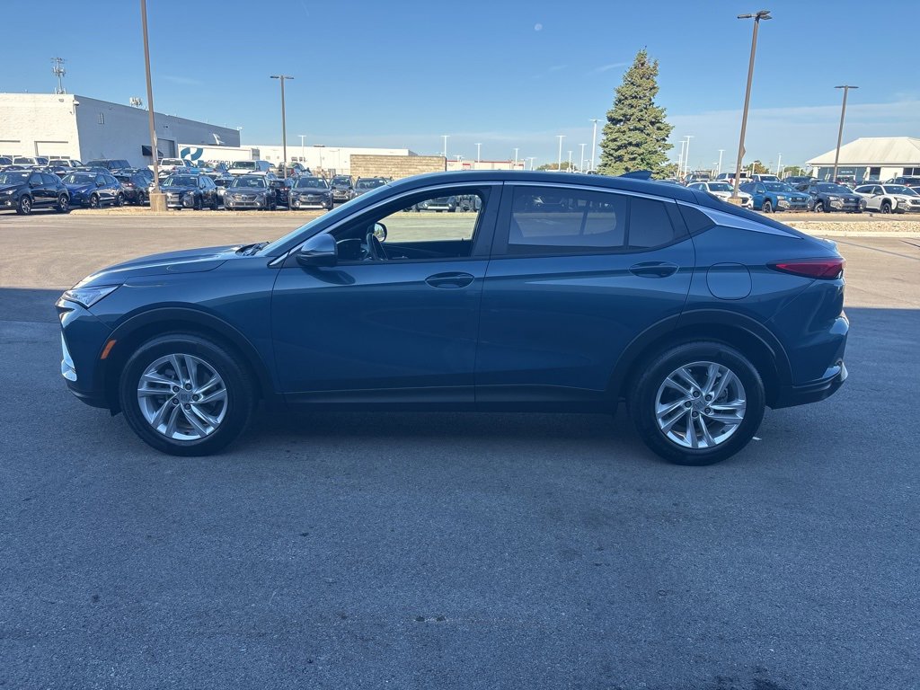 Used 2024 Buick Envista Preferred w/ Convenience I Package image 6
