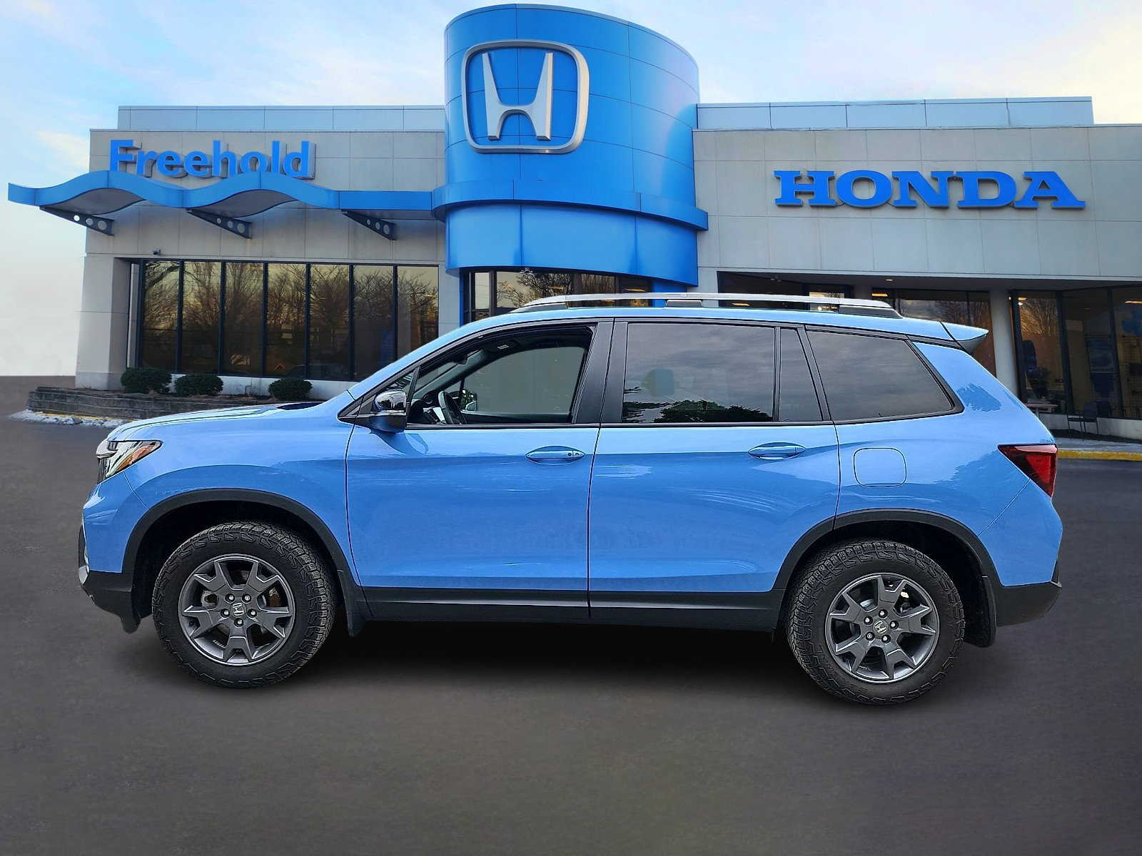 Used 2024 Honda Passport TrailSport image 4