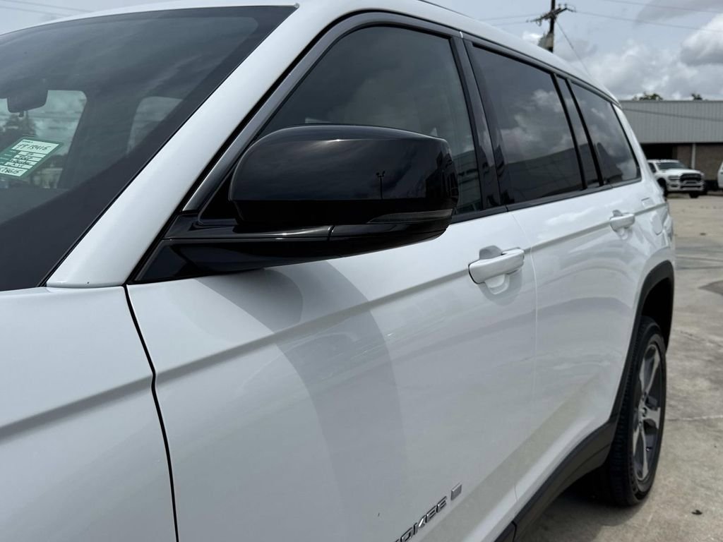 New 2026 Jeep Grand Cherokee L Limited RWD image 7