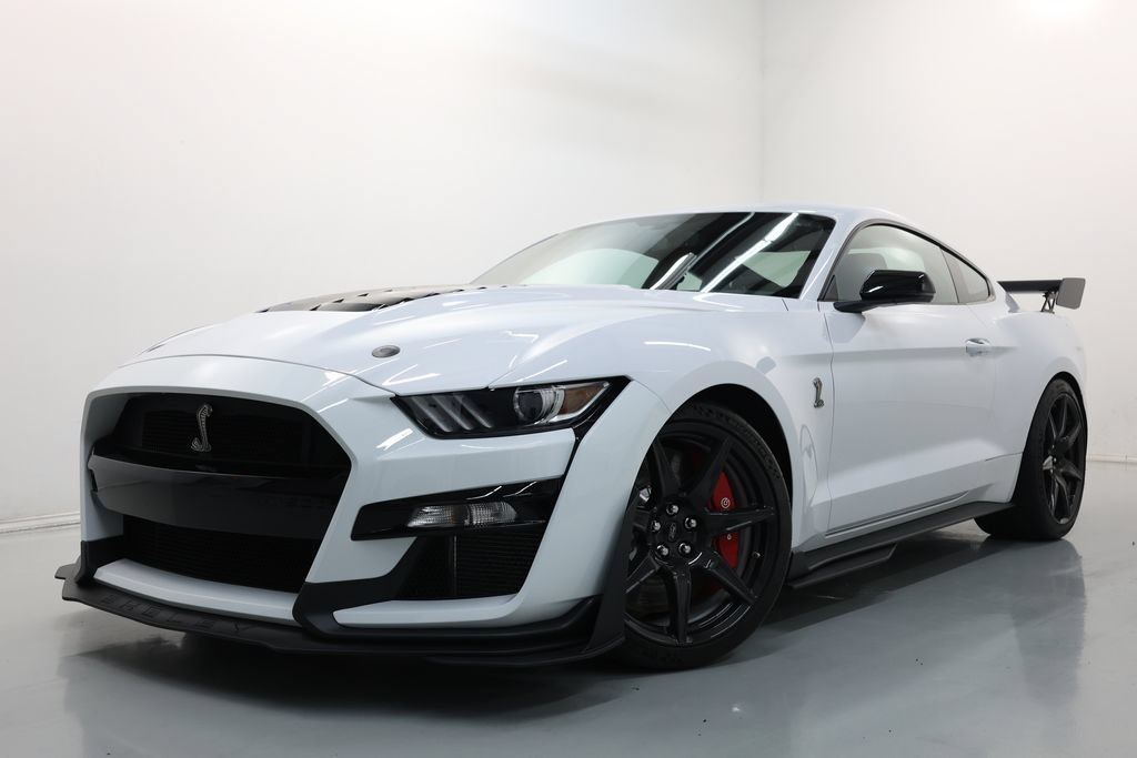 Used 2022 Ford Mustang Shelby GT500 w/ Carbon Fiber Track Pack RWD image 1
