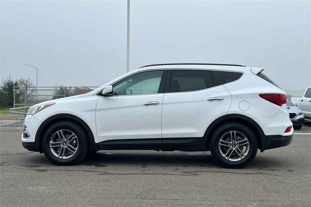 Used 2017 Hyundai Santa Fe Sport image 9