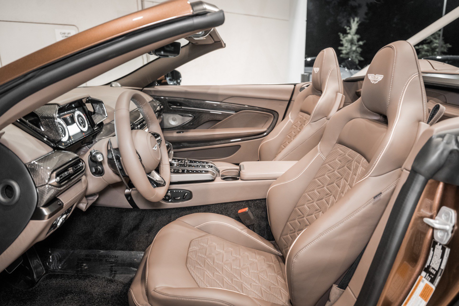 New 2026 Aston Martin Vanquish Convertible RWD image 13