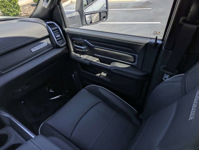 Used 2026 RAM 3500 Laramie AWD/4WD image 15