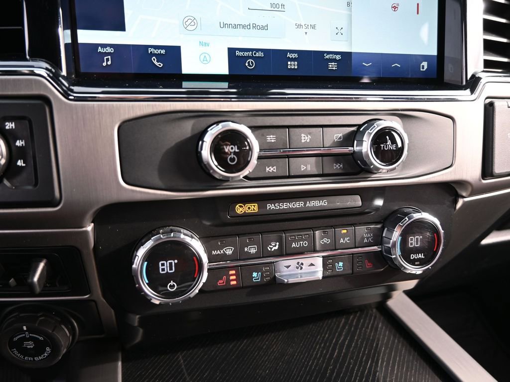 Used 2022 Ford F450 Platinum w/ FX4 Off-Road Package image 28
