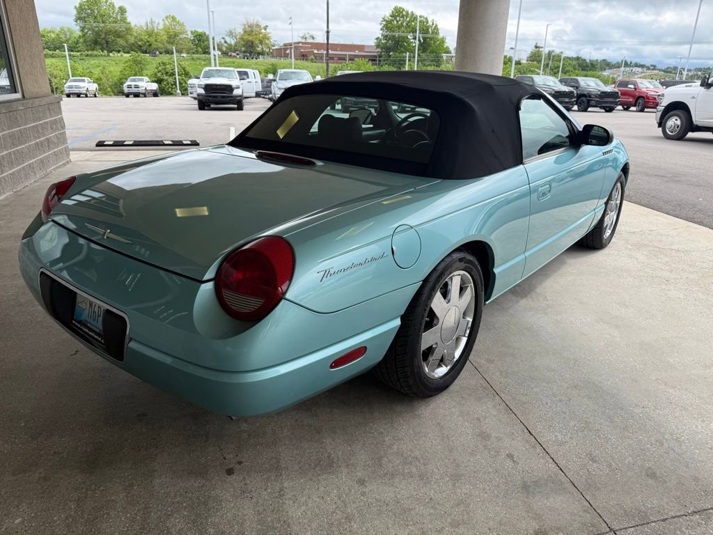 Used 2002 Ford Thunderbird RWD image 4