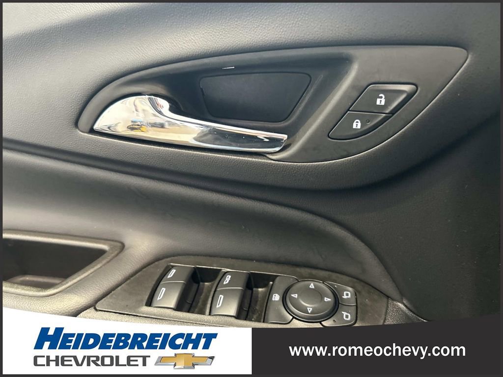 Used 2024 Chevrolet Equinox LT w/ LPO, Floor Liner Package AWD/4WD image 11