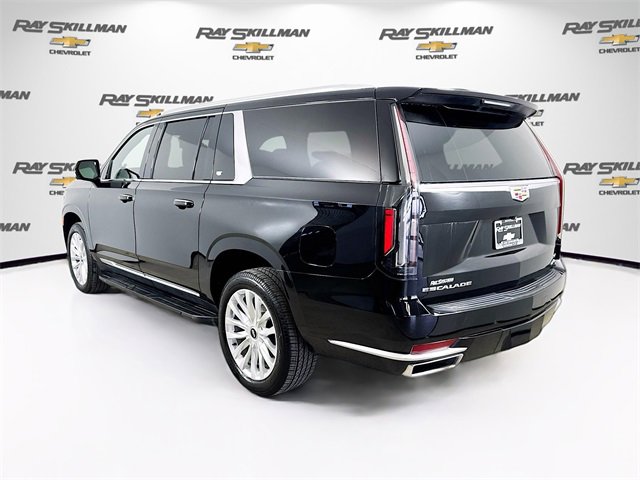 Used 2024 Cadillac Escalade ESV Luxury image 5