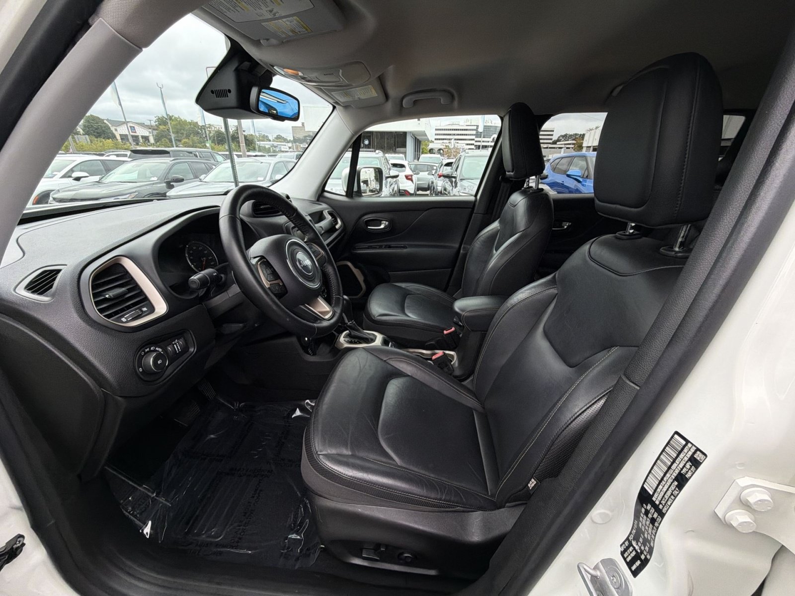 Used 2017 Jeep Renegade Limited w/ Advanced Technology Group AWD/4WD image 13
