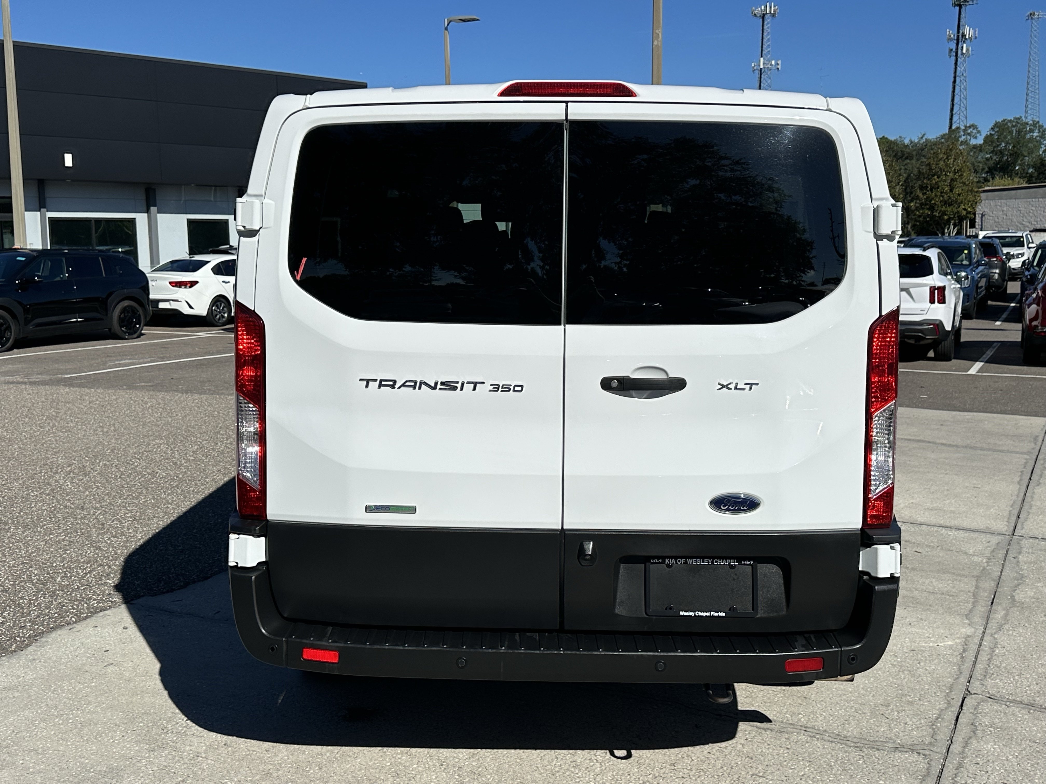 Used 2023 Ford Transit 350 XLT RWD image 7