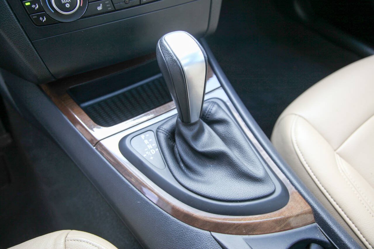 Used 2011 BMW 128i Coupe RWD image 38