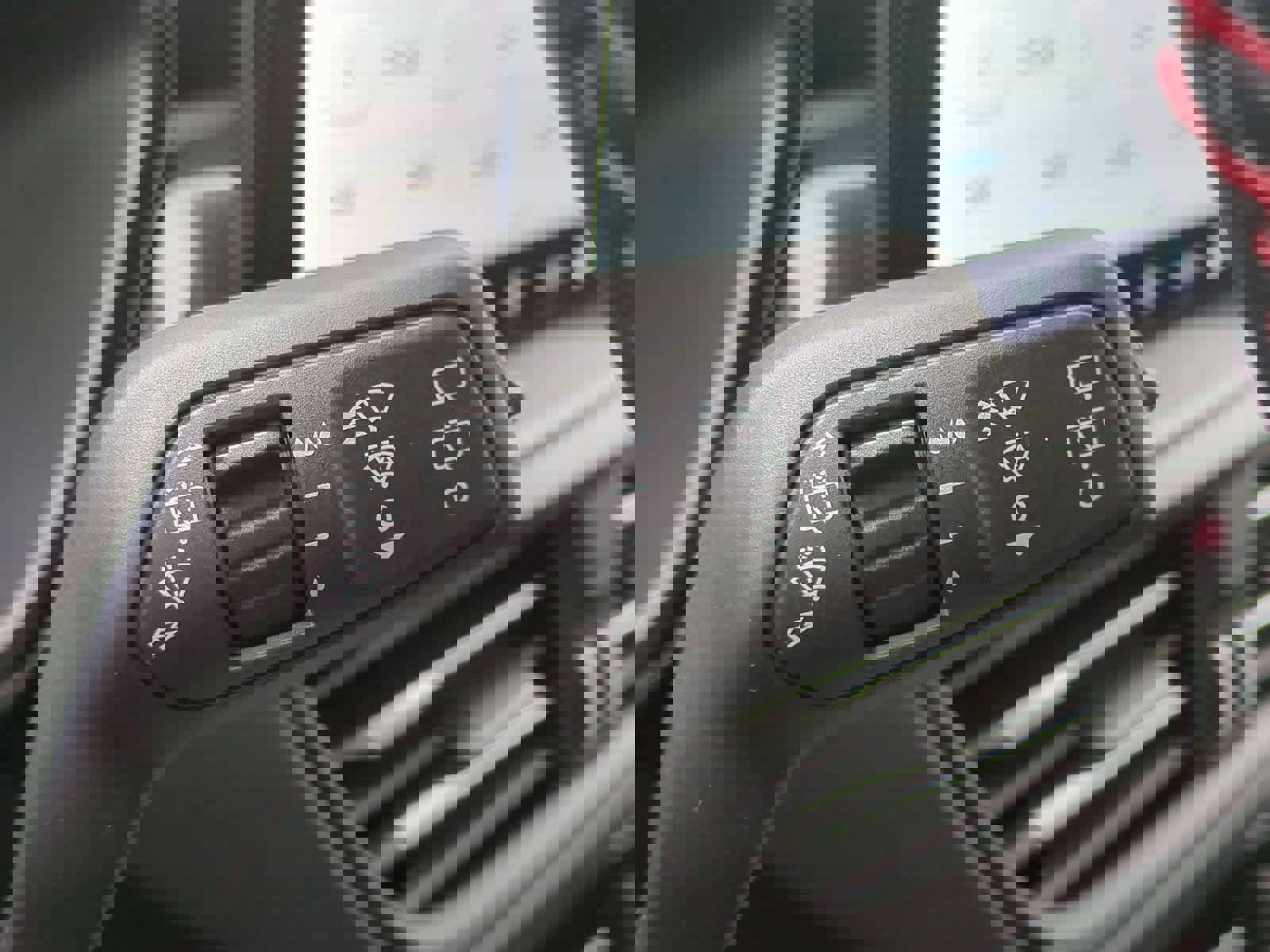 Used 2024 Ford Escape ST-Line Elite w/ Premium Technology Package image 27