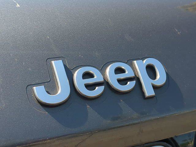 Certified 2022 Jeep Grand Cherokee Summit w/ Adv Protech Group IV image 13