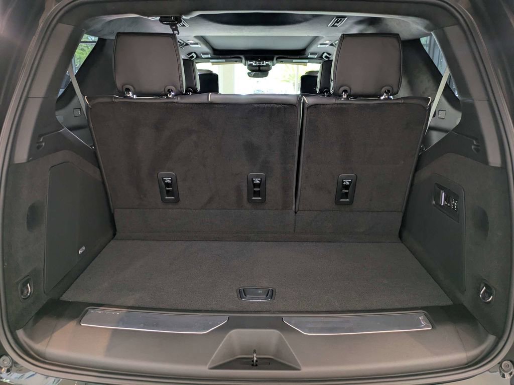 Certified 2026 Cadillac Escalade V w/ LPO, ONYX Package AWD/4WD image 14