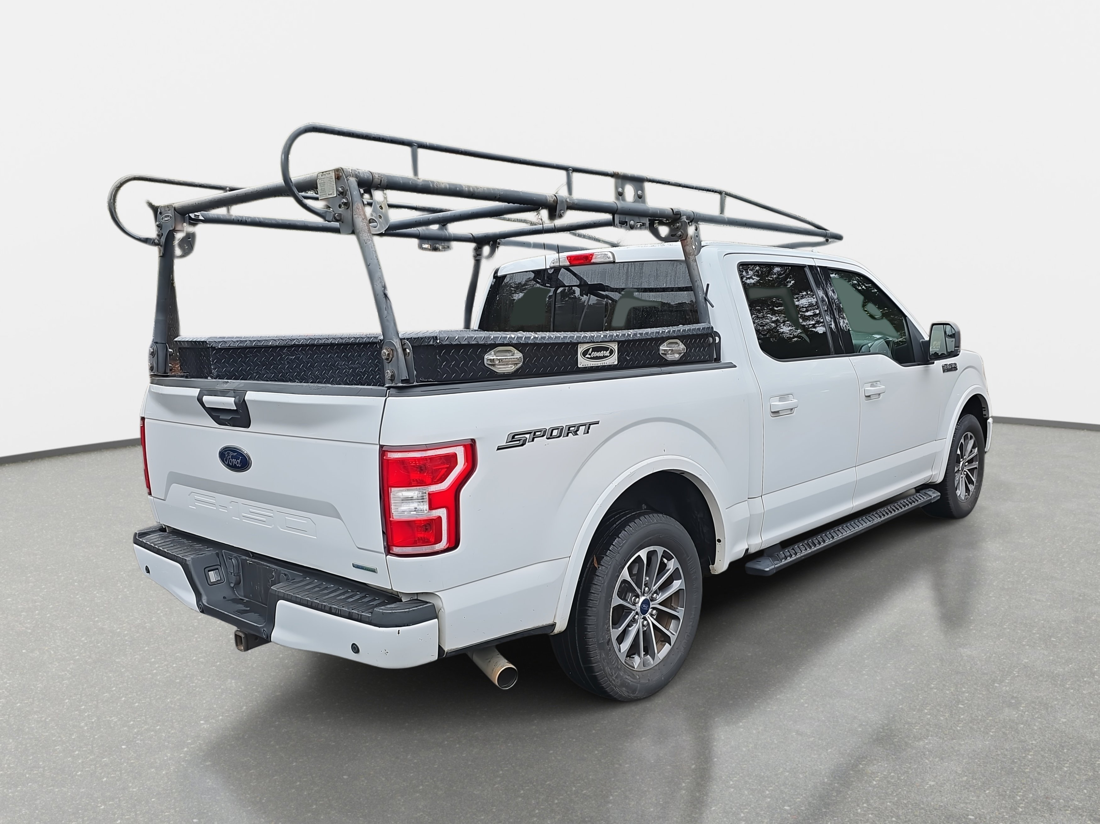 Used 2018 Ford F150 XLT w/ Equipment Group 302A Luxury image 5