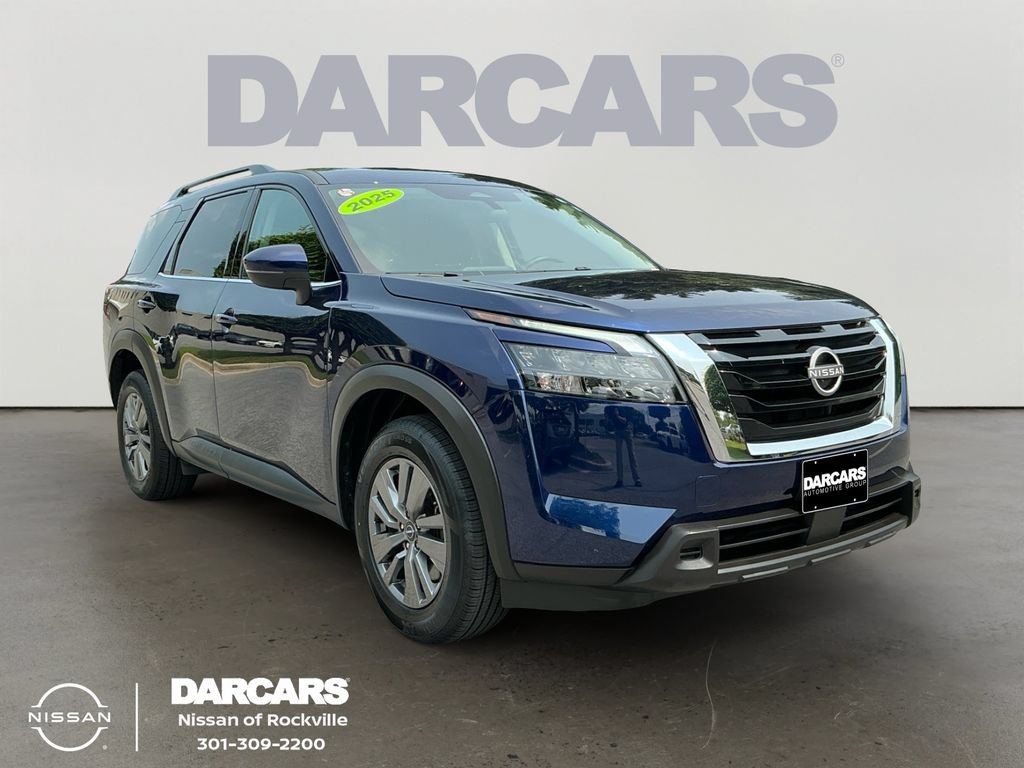 Used 2025 Nissan Pathfinder SV