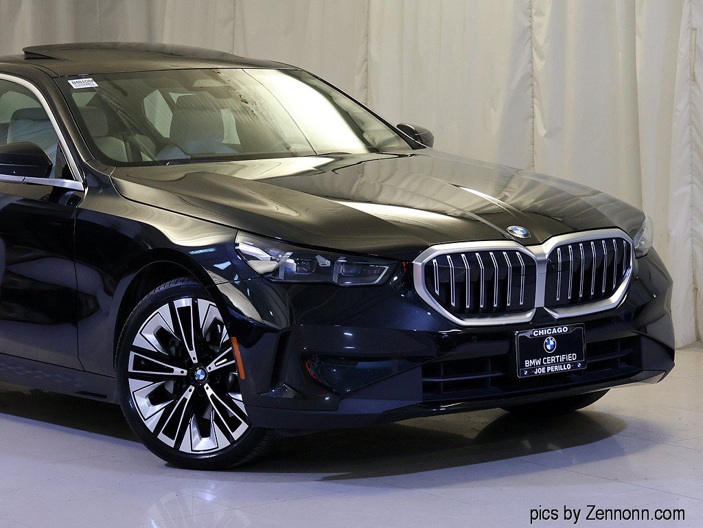 Certified 2024 BMW 530i xDrive w/ Premium Package AWD/4WD image 2