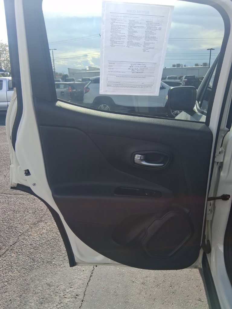 Used 2020 Jeep Renegade Trailhawk w/ Popular Equipment Group AWD/4WD image 7