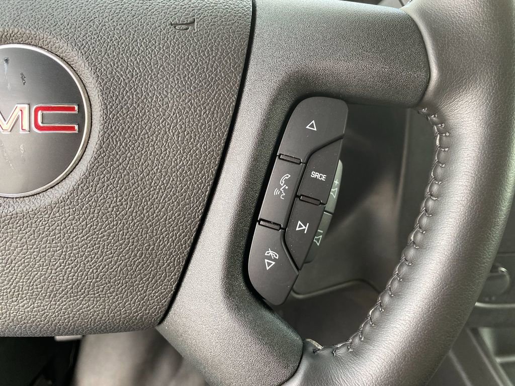 Used 2023 GMC Savana 3500 w/ Power Convenience Package image 17