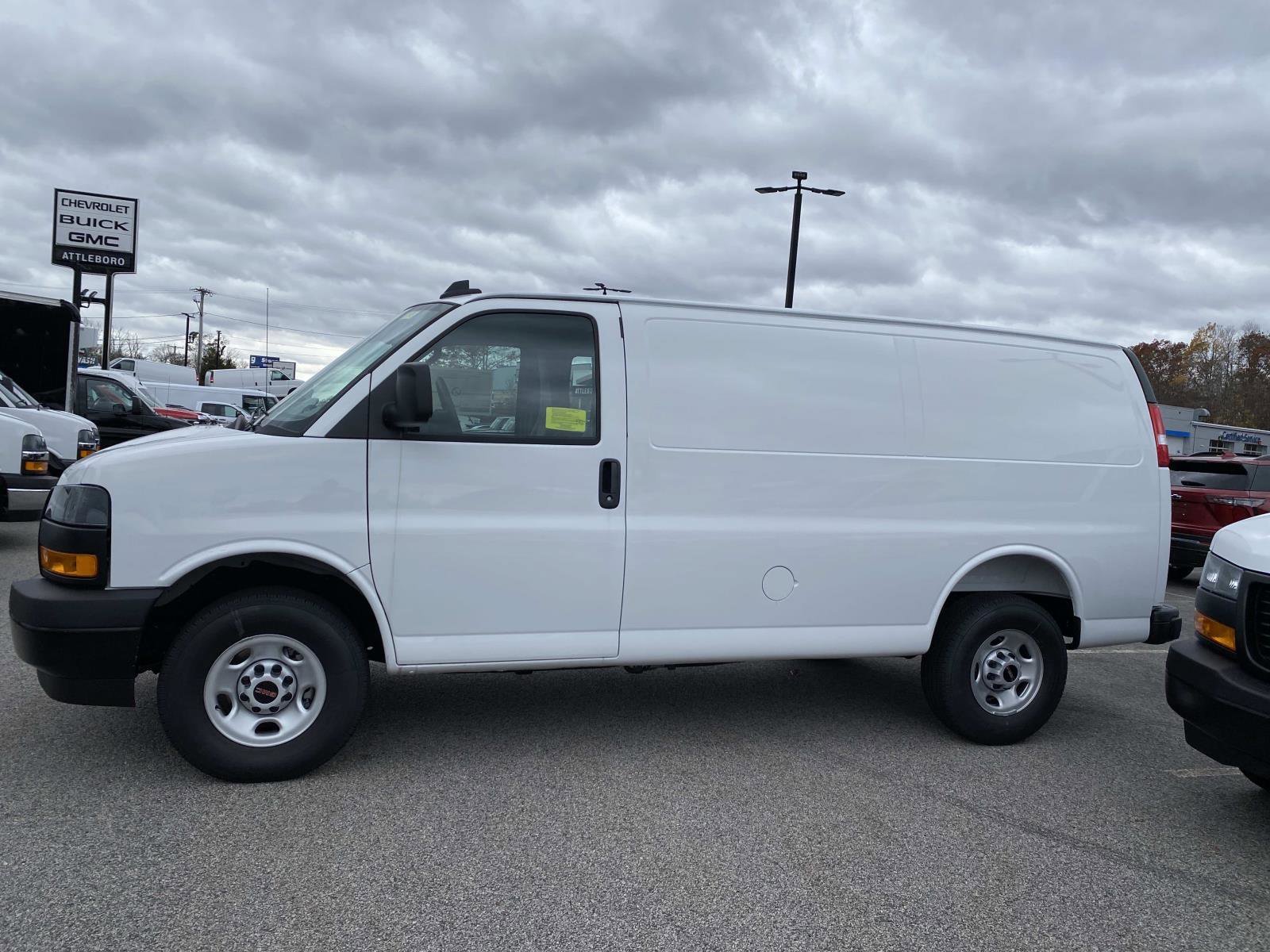 New 2025 GMC Savana 3500 w/ Driver Convenience Package