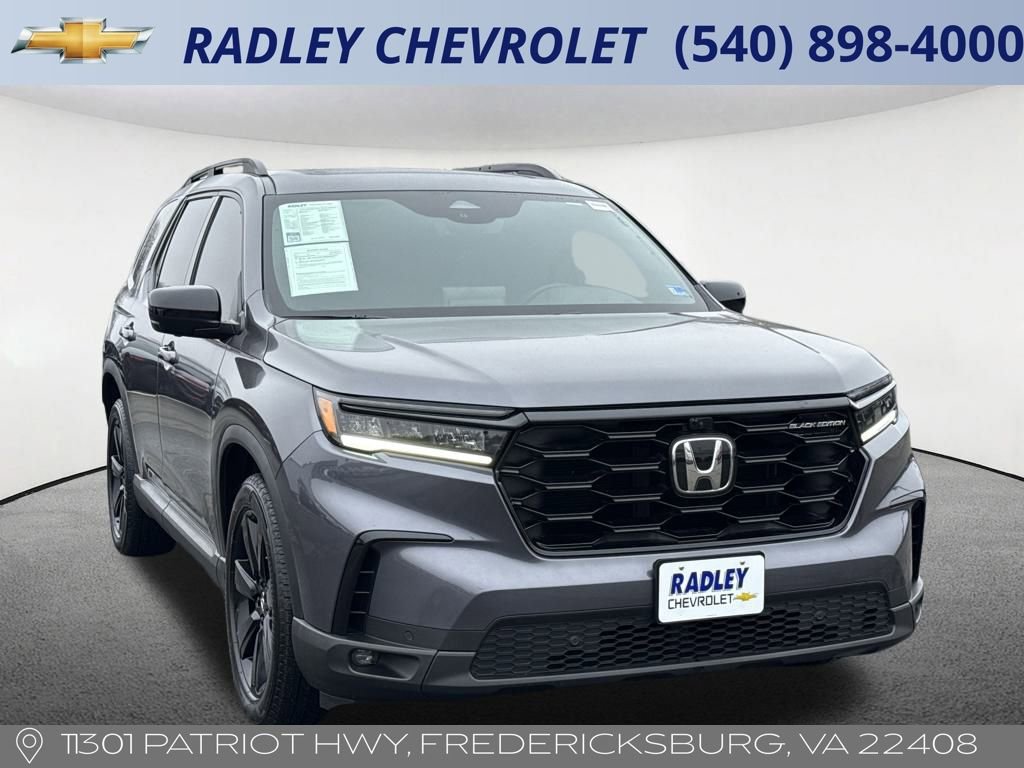 Used 2025 Honda Pilot Black Edition image 20
