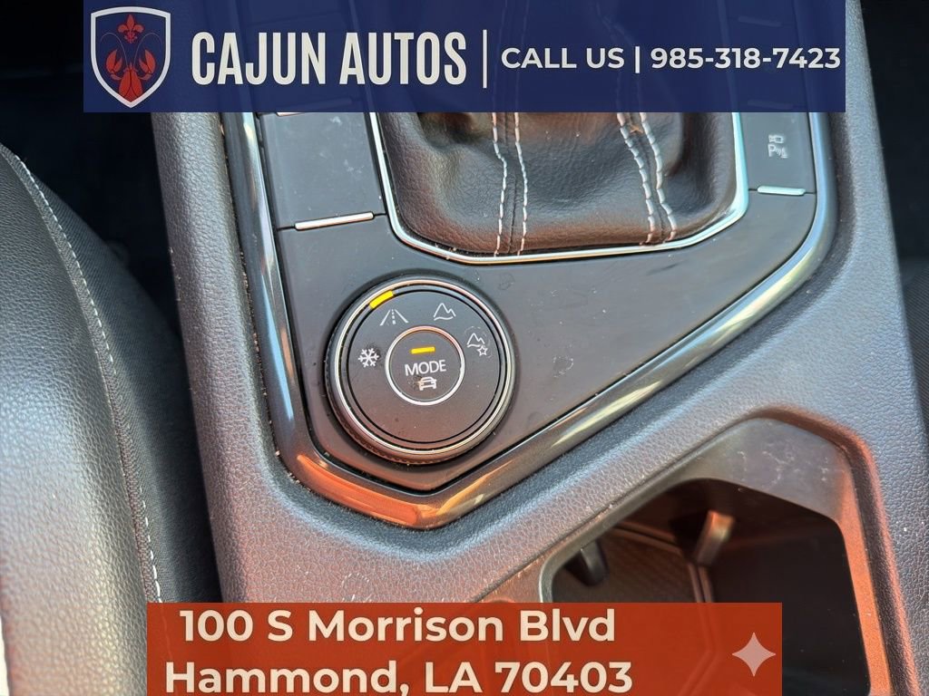 Used 2022 Volkswagen Tiguan SEL R-Line image 31