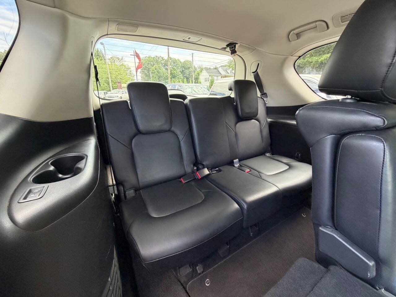 Used 2011 INFINITI QX56 4WD w/ Theater Pkg image 17