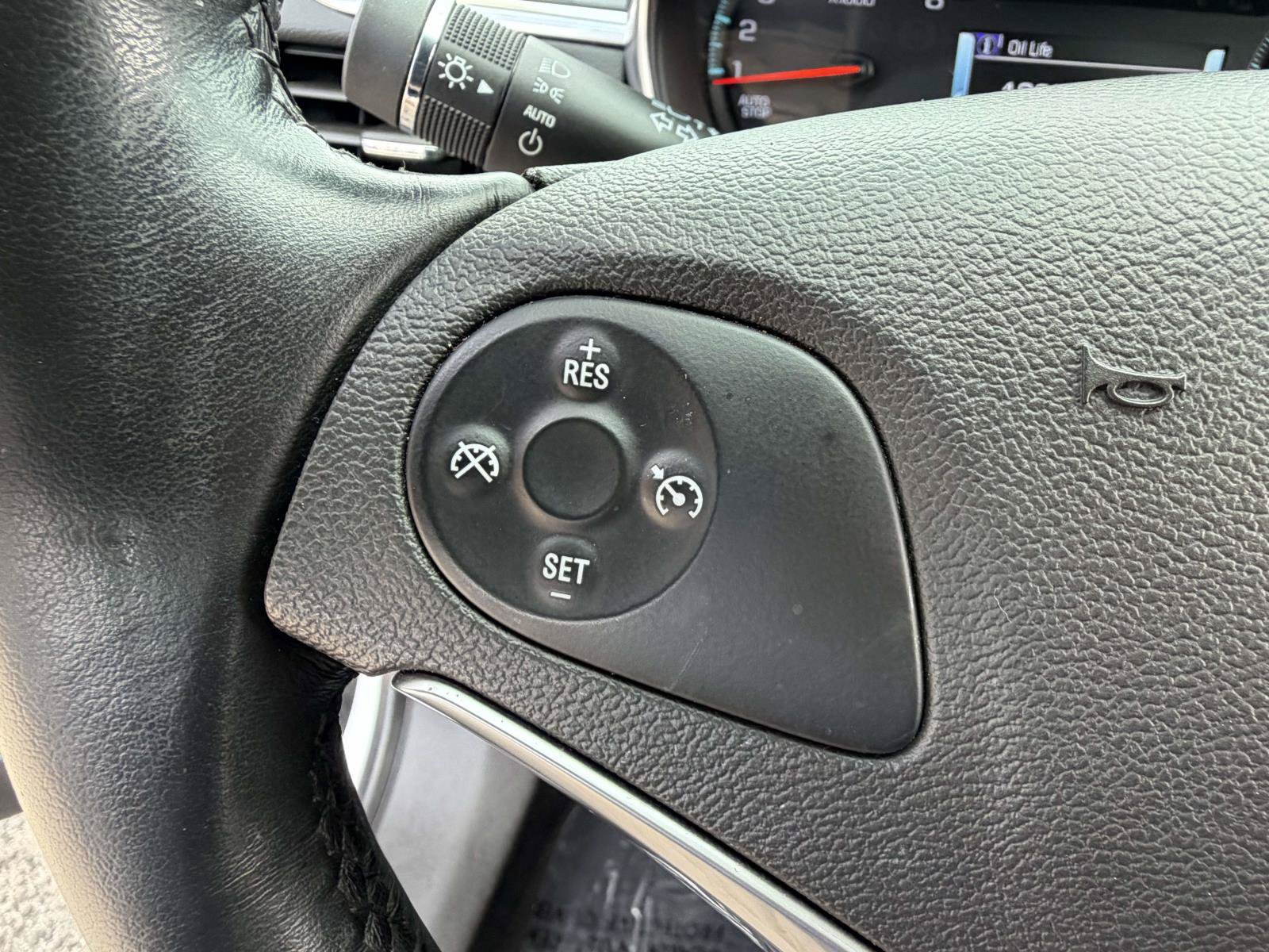 Used 2019 Chevrolet Impala LT FWD image 17