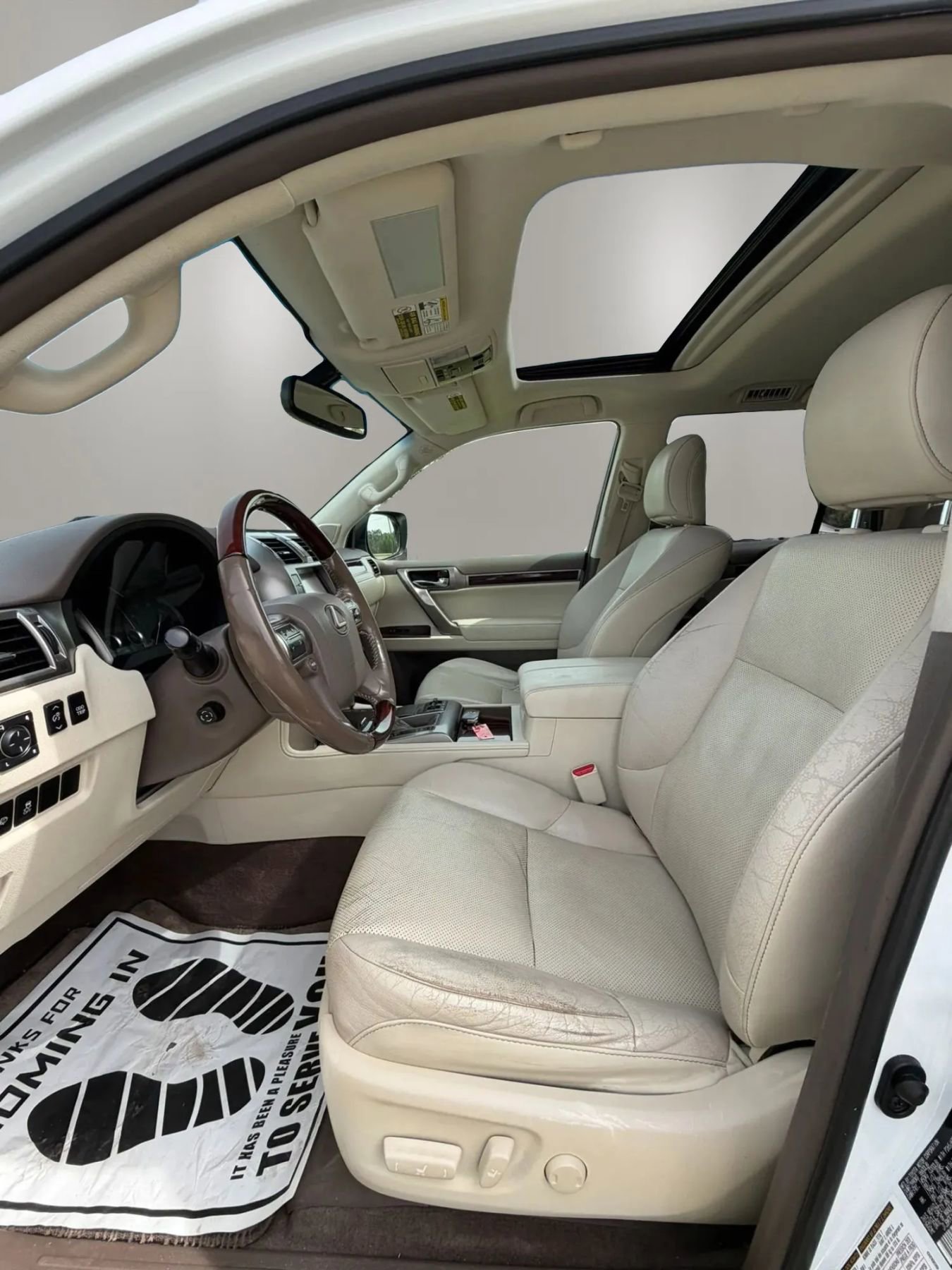 Used 2016 Lexus GX 460 w/ Premium Package AWD/4WD image 9