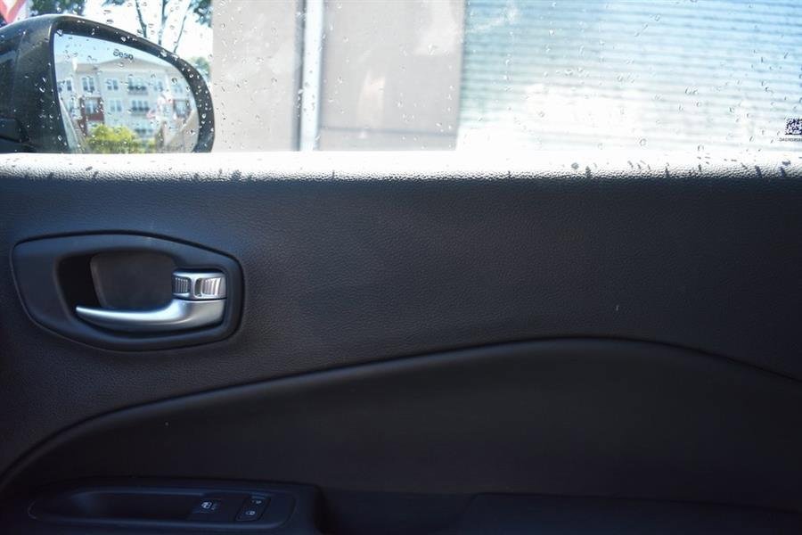 Used 2021 Jeep Compass Limited w/ Elite Interior Group image 21