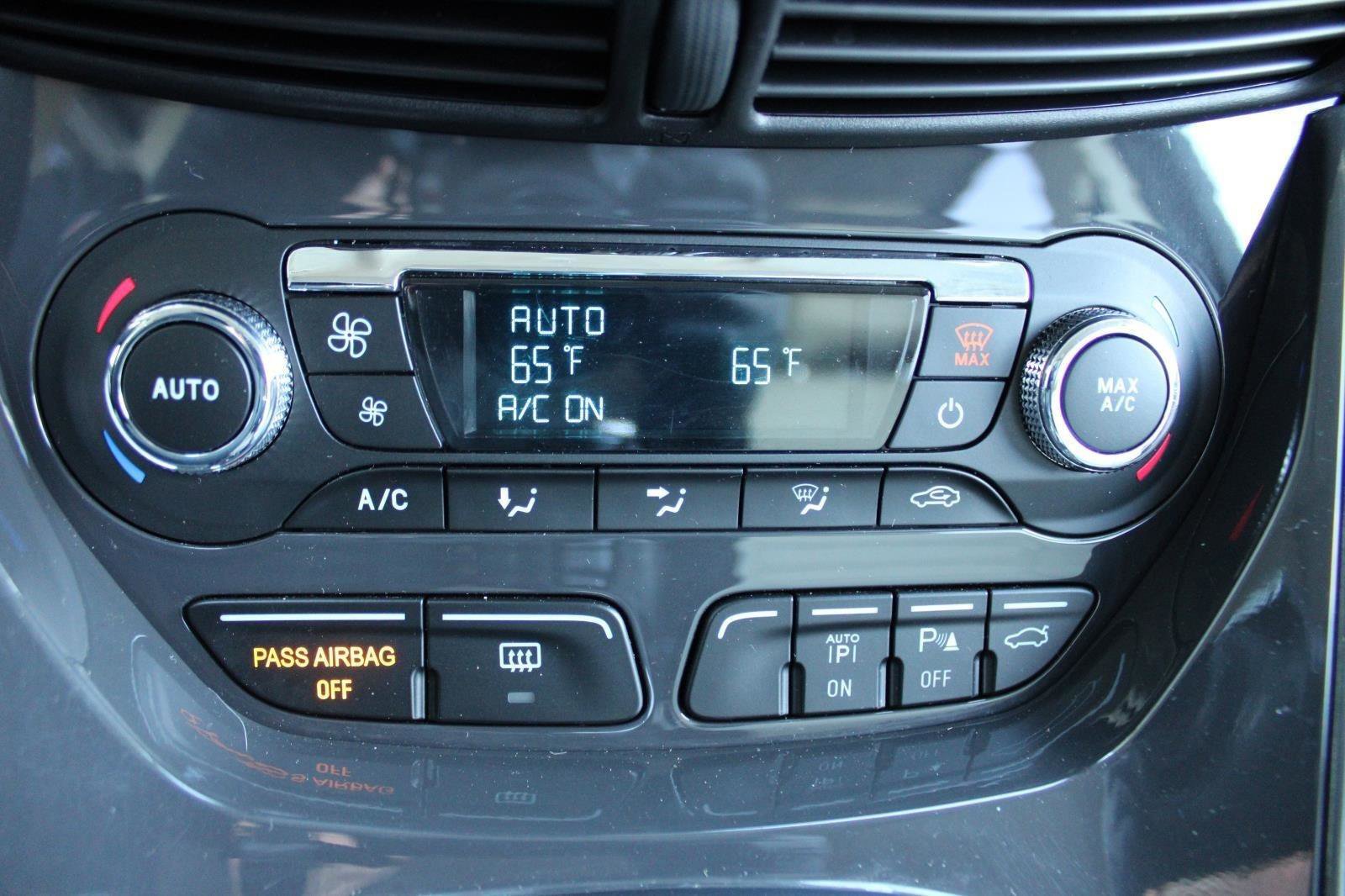 Used 2015 Ford Escape Titanium w/ Equipment Group 301A image 21