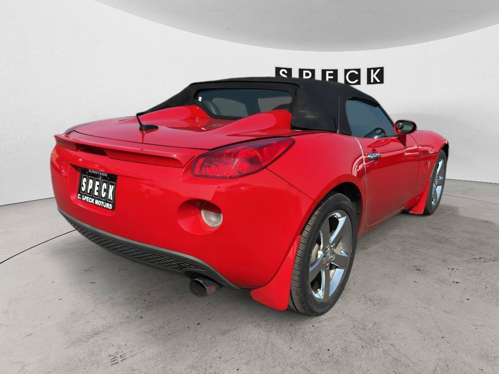 Used 2008 Pontiac Solstice Convertible w/ Premium Package RWD image 4