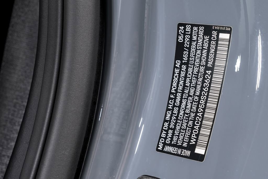 Used 2024 Porsche 911 GT3 RWD image 11