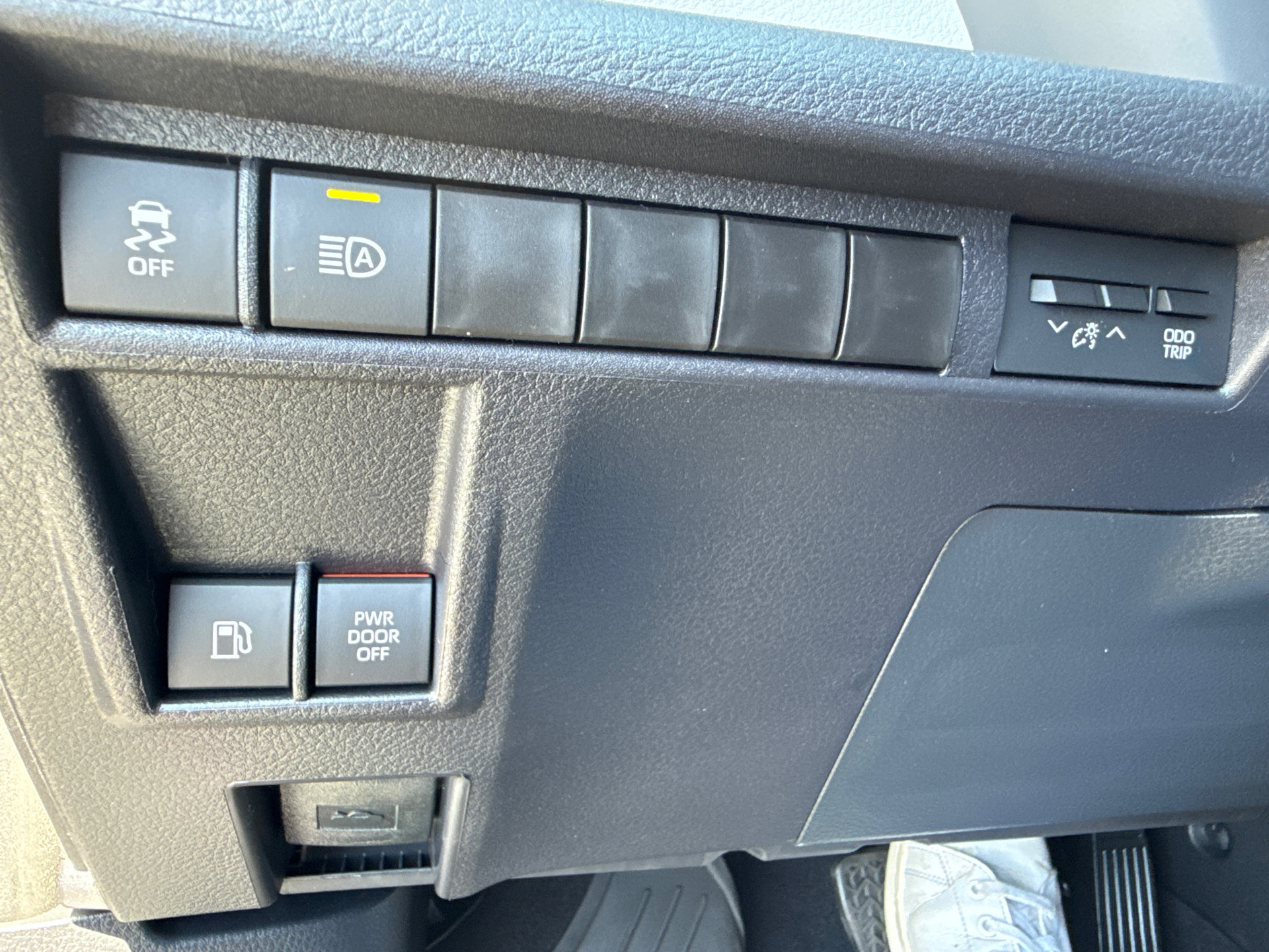 Certified 2026 Toyota Sienna XLE image 31