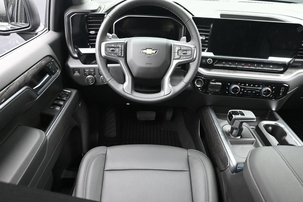 New 2026 Chevrolet Silverado 1500 LTZ w/ Z71 Off-Road Package AWD/4WD image 14