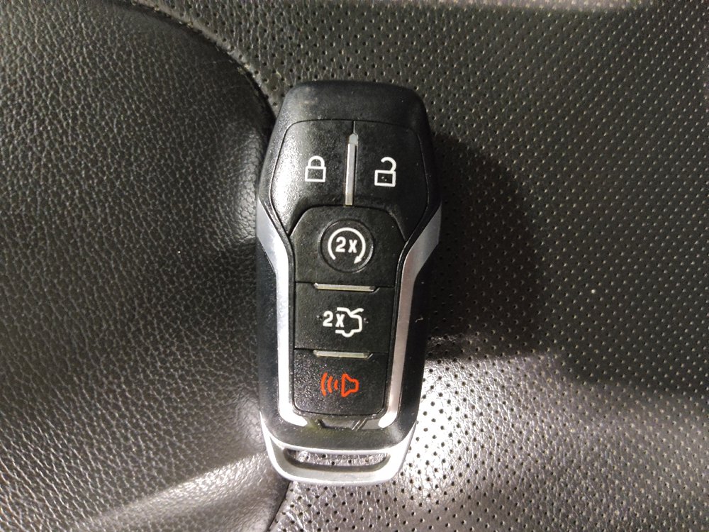 Used 2014 Ford Fusion Titanium FWD image 32