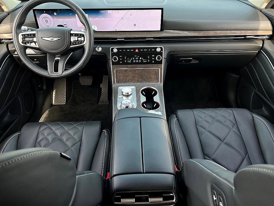 Used 2025 Genesis GV80 3.5T Prestige image 6