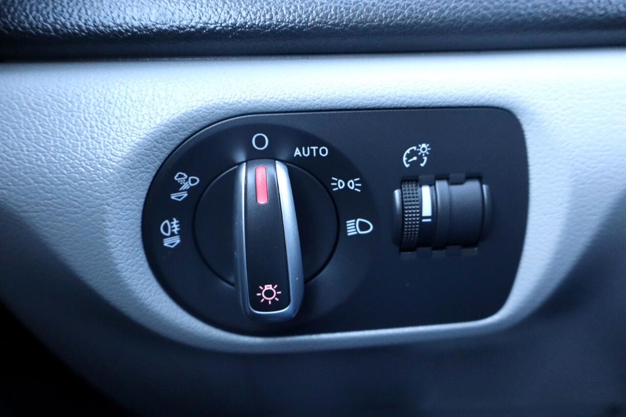 Used 2017 Audi Q3 2.0T Premium image 20