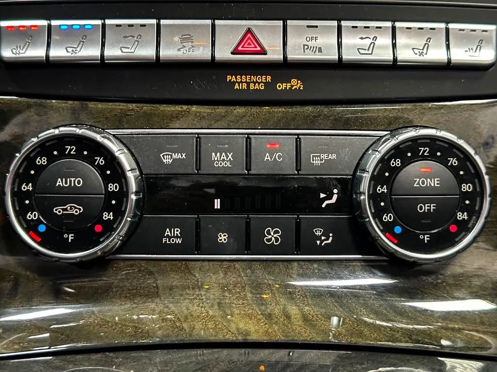 Used 2014 Mercedes-Benz SL 550 image 38