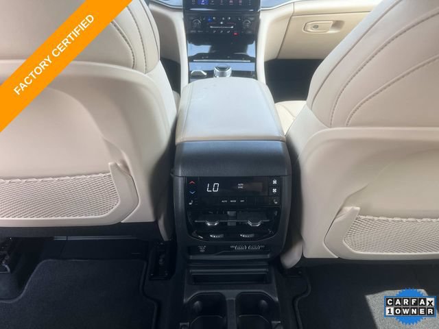 Certified 2025 Jeep Grand Cherokee L Limited w/ Luxury Tech Group II AWD/4WD image 18