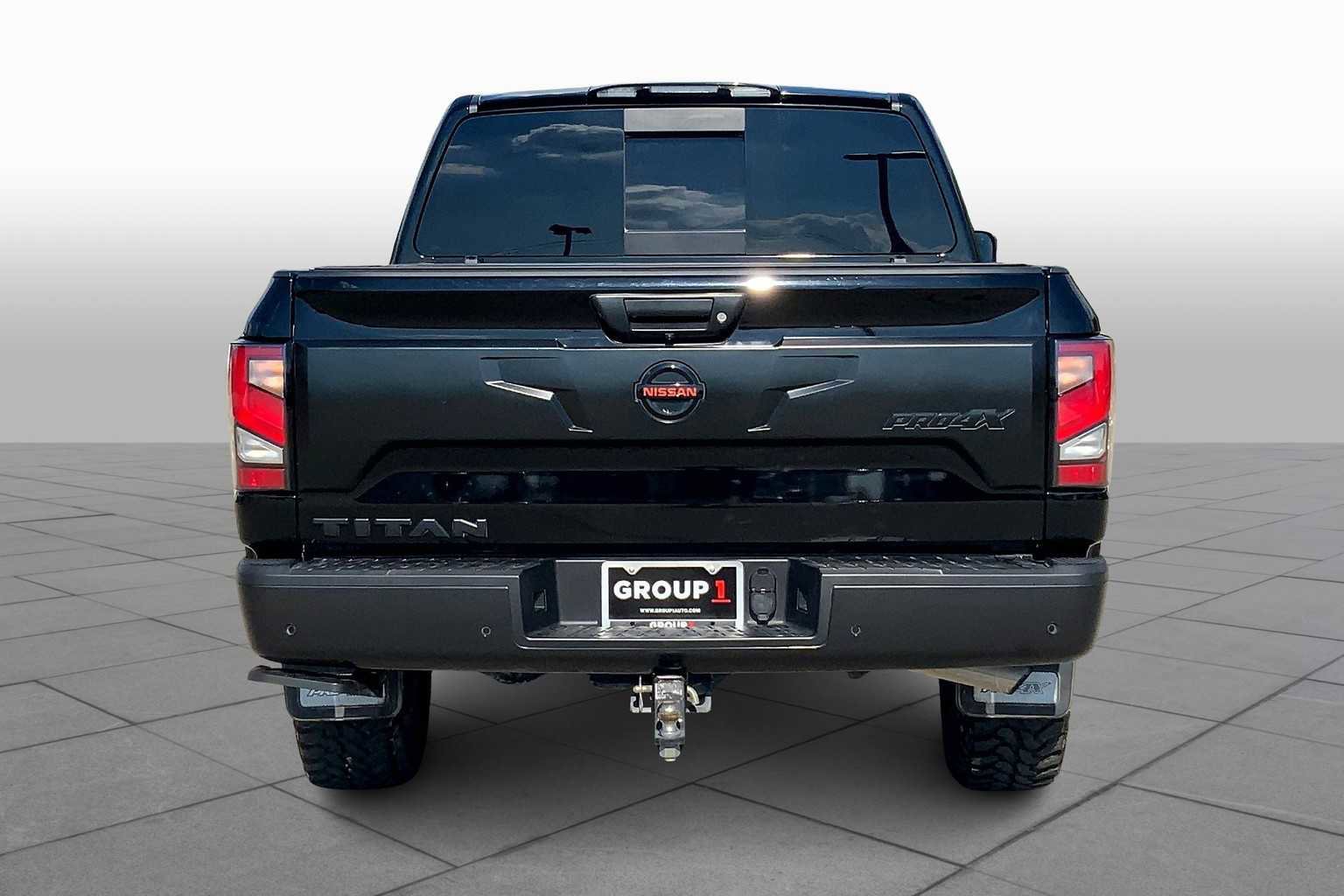 Used 2021 Nissan Titan PRO-4X w/ Pro-4x Utility Package image 4