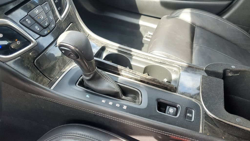 Used 2014 Buick LaCrosse Leather FWD image 17