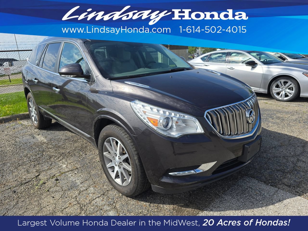 Used 2017 Buick Enclave Leather FWD image 2