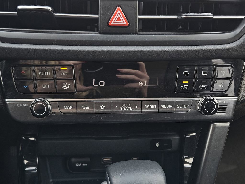 Used 2025 Kia Seltos SX w/ SX Sunroof Package image 15