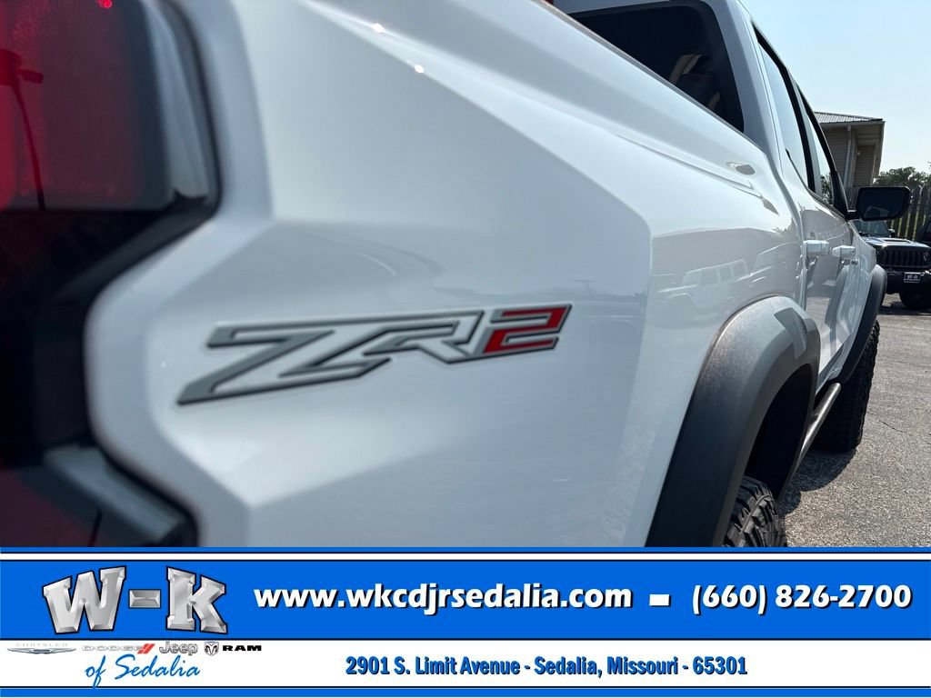 Used 2024 Chevrolet Colorado ZR2 AWD/4WD image 8