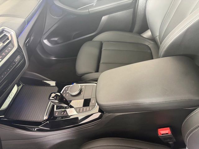 Used 2023 BMW X4 xDrive30i w/ Premium Package image 17