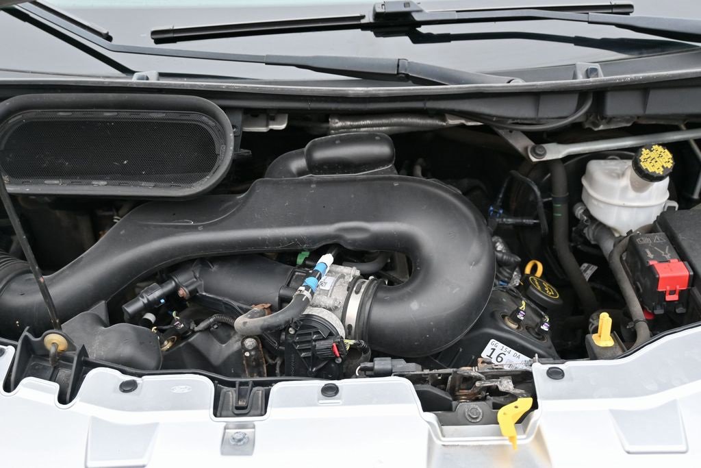 Used 2019 Ford Transit 350 XL image 35