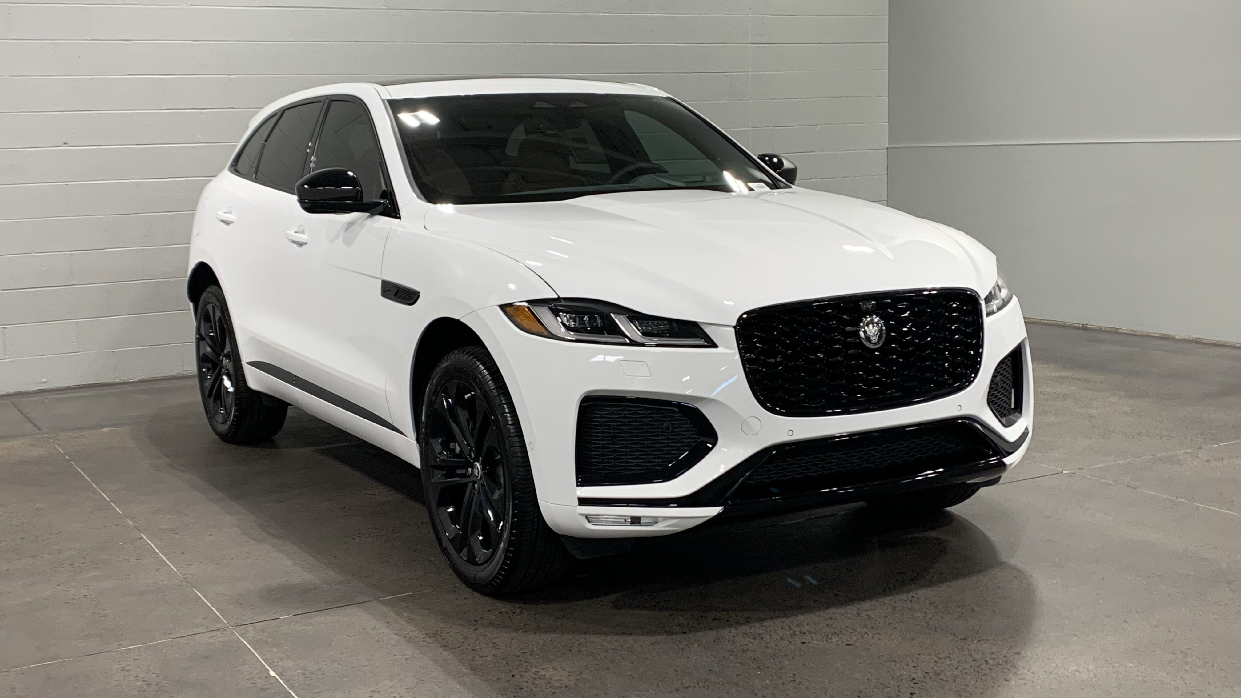 New 2026 Jaguar F-PACE R-Dynamic S image 11