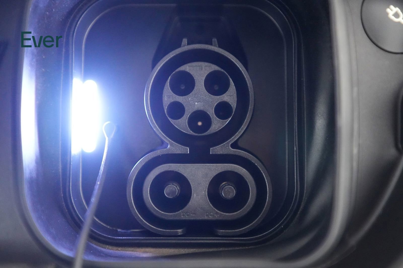 Used 2023 Volvo C40 P8 Recharge Plus AWD/4WD image 10